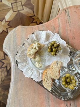 Масло з каперсами та оливками